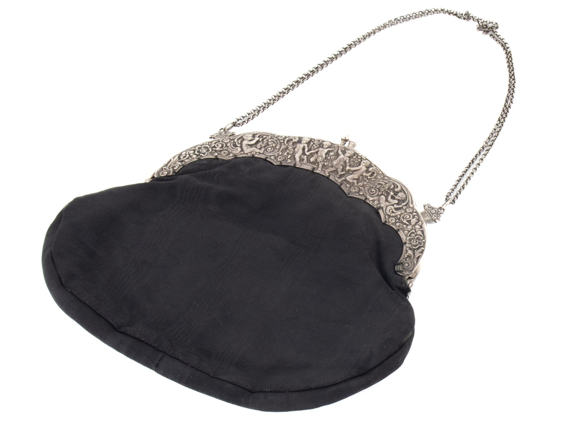 An evening bag with a 13-lot silver clasp, mid-19th century. - Image 4 of 4