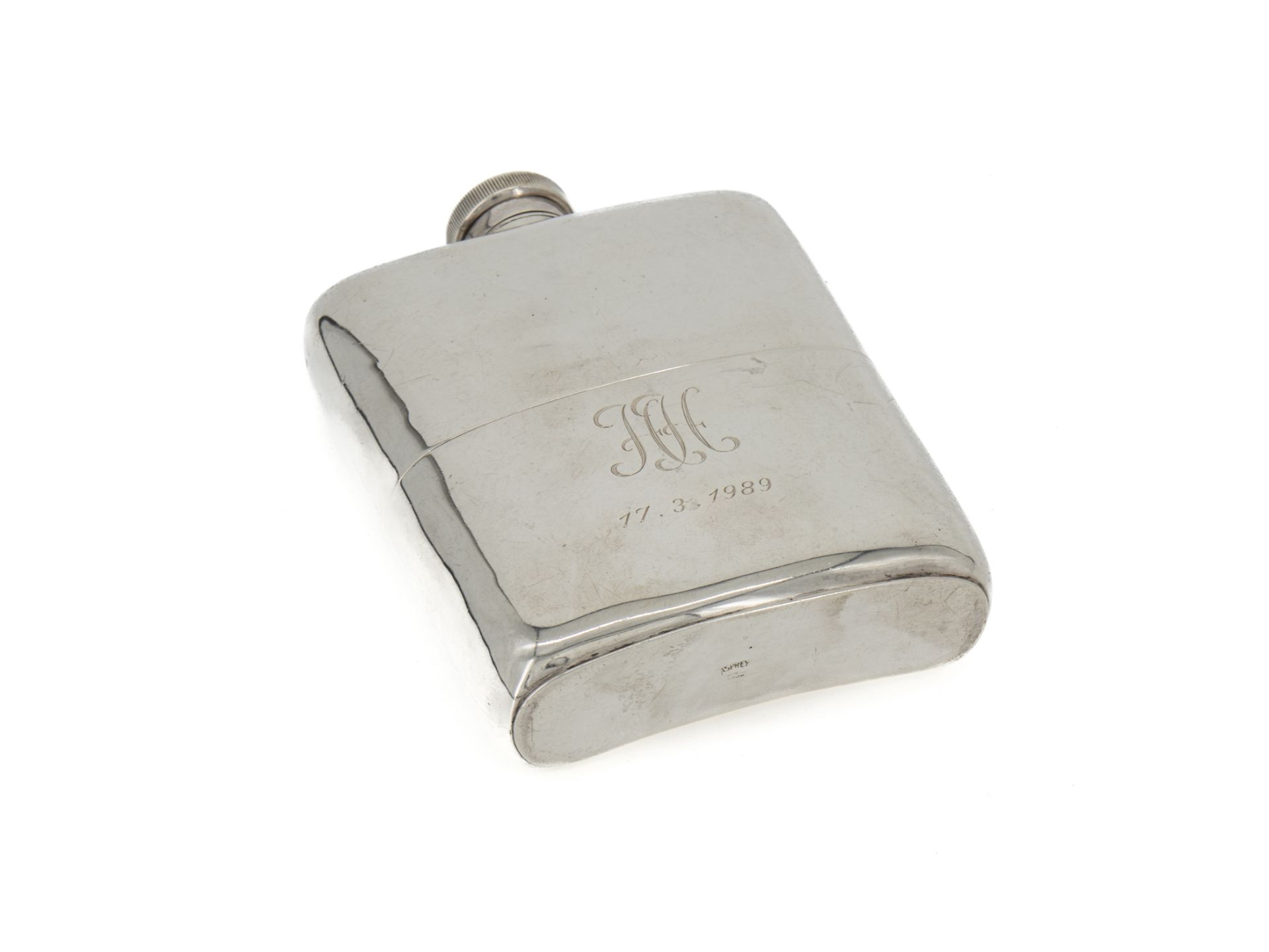 Large sterling silver hip flask, England, Chester, 1915 