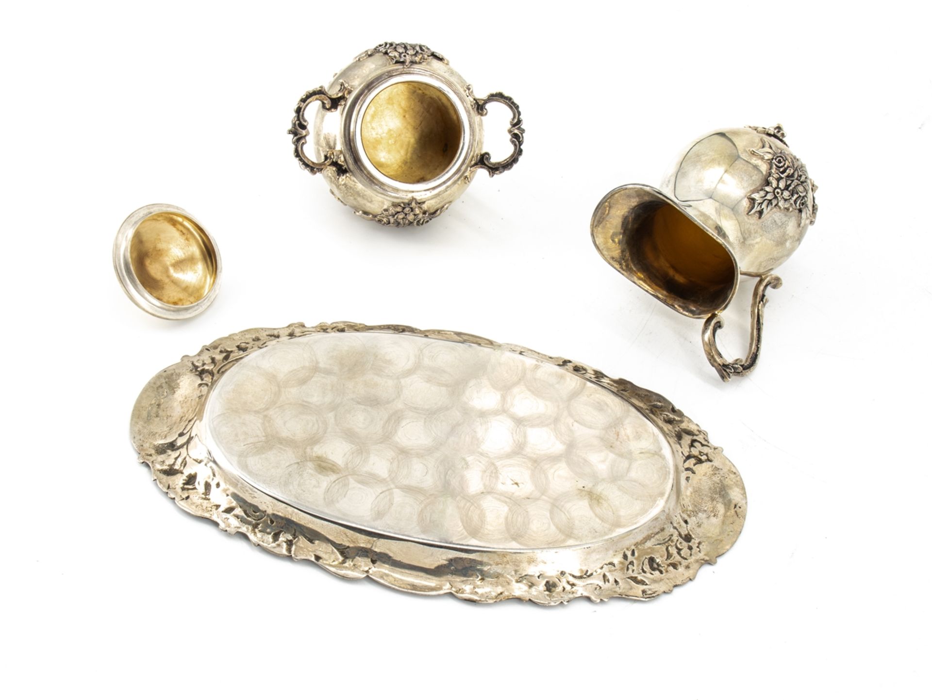 Cream jug and sugar bowl on tray, silver, Hanau rose gilded inside, 1st half 20th century. - Image 4 of 6