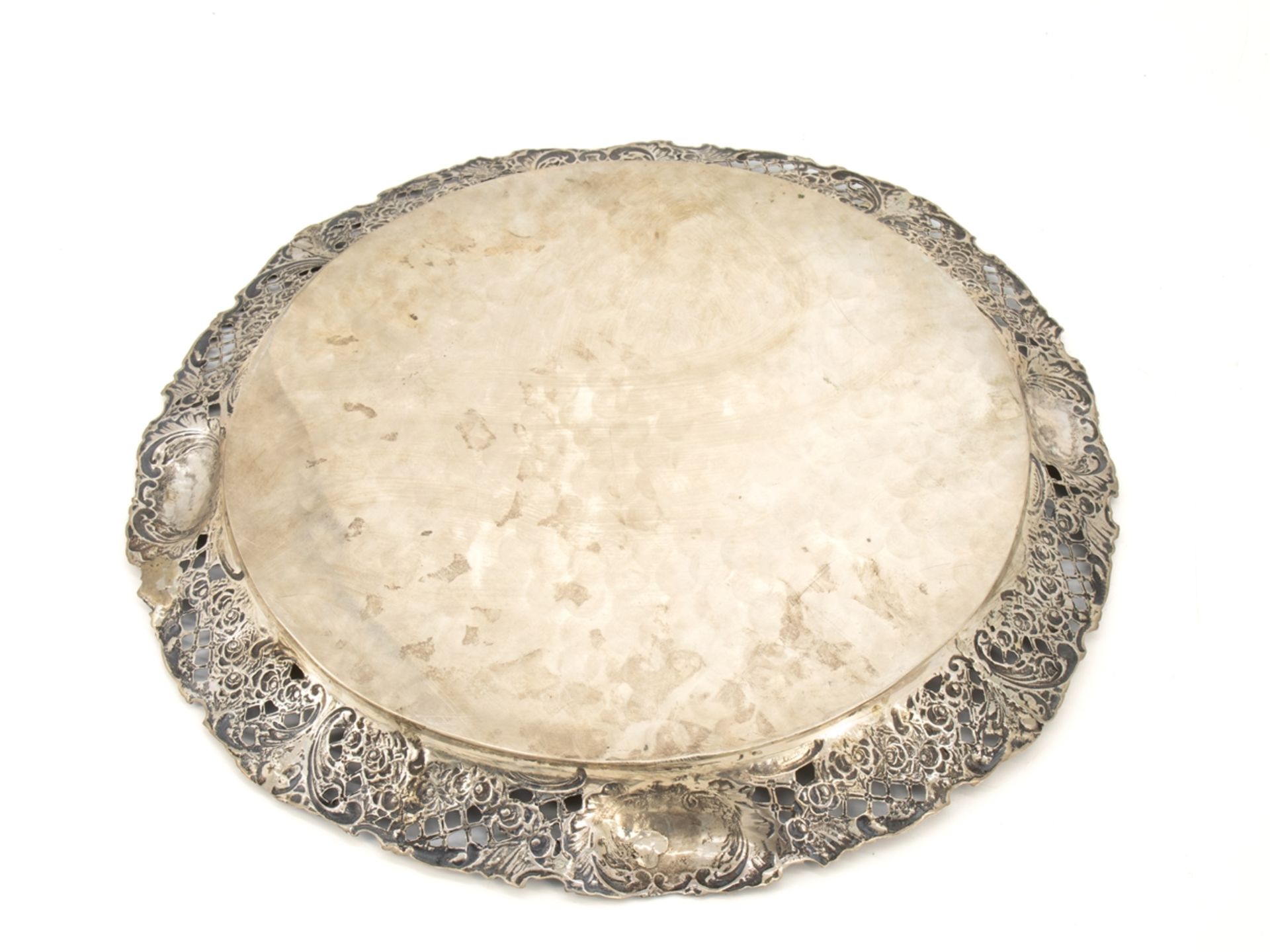 Large solid silver tray, 800 silver in rocaille-roses decor, around 1930 - Image 3 of 5