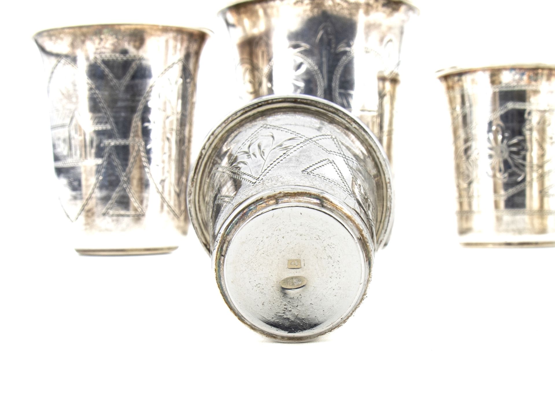 9 Silver cups, 84 Zolotniki, Russia, Baltic States c. 1900 - Image 5 of 10