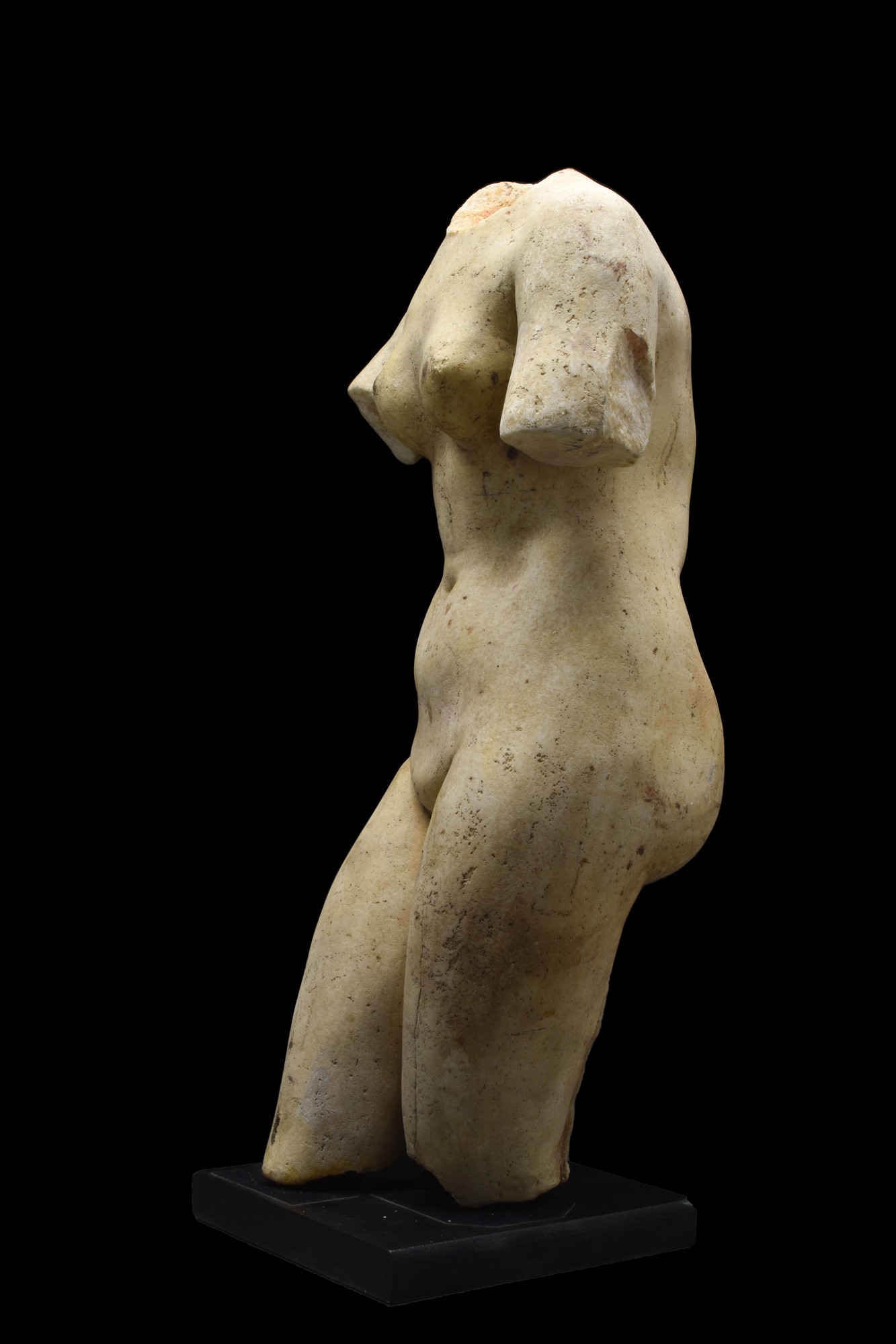 LARGE ROMAN MARBLE VENUS - Image 2 of 4