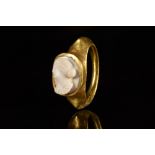 ROMAN CAMEO WITH JULIA DOMNA IN GOLD RING