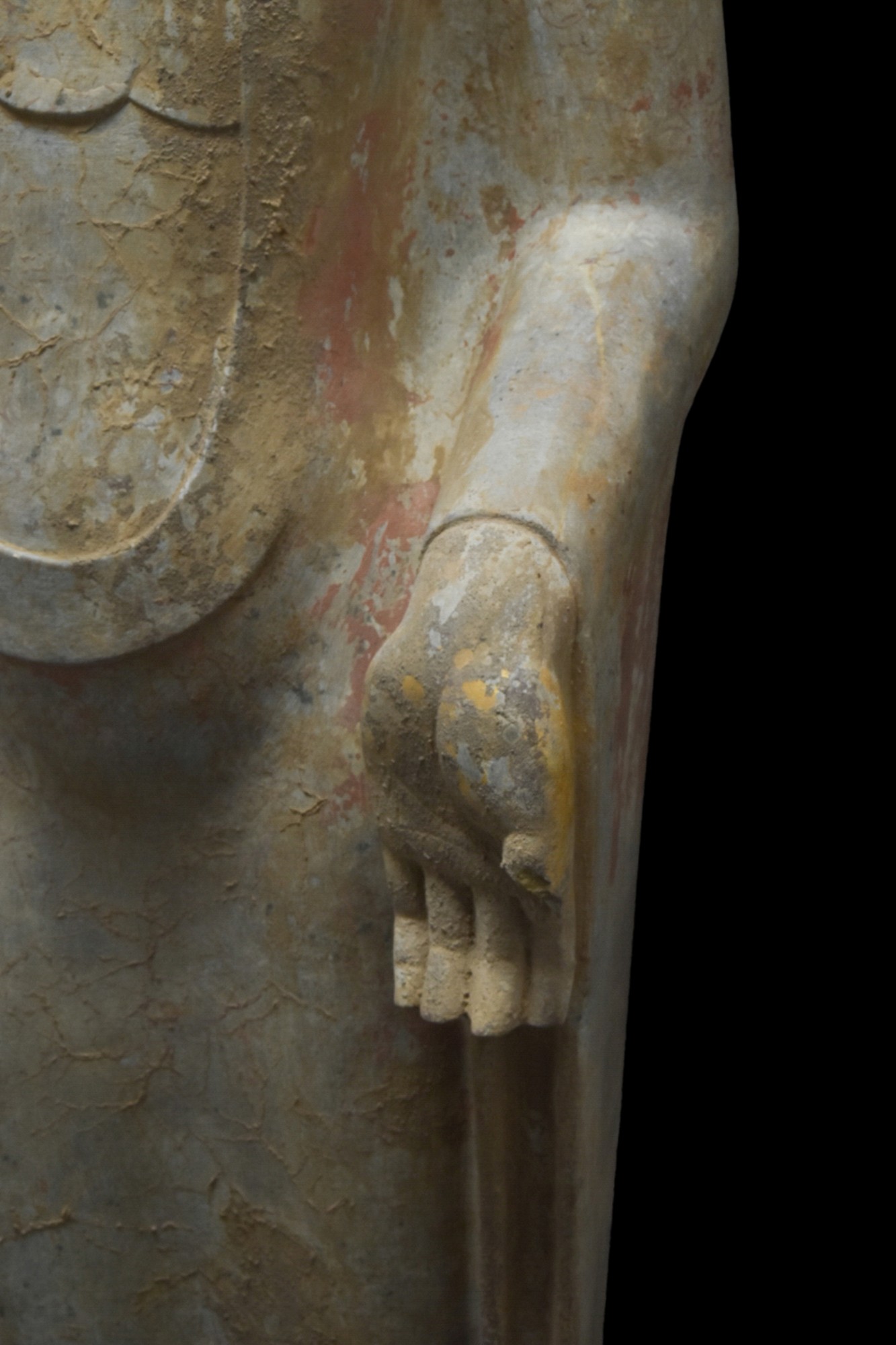 A LIMESTONE STANDING BUDDHA SCULPTURE - Image 6 of 6