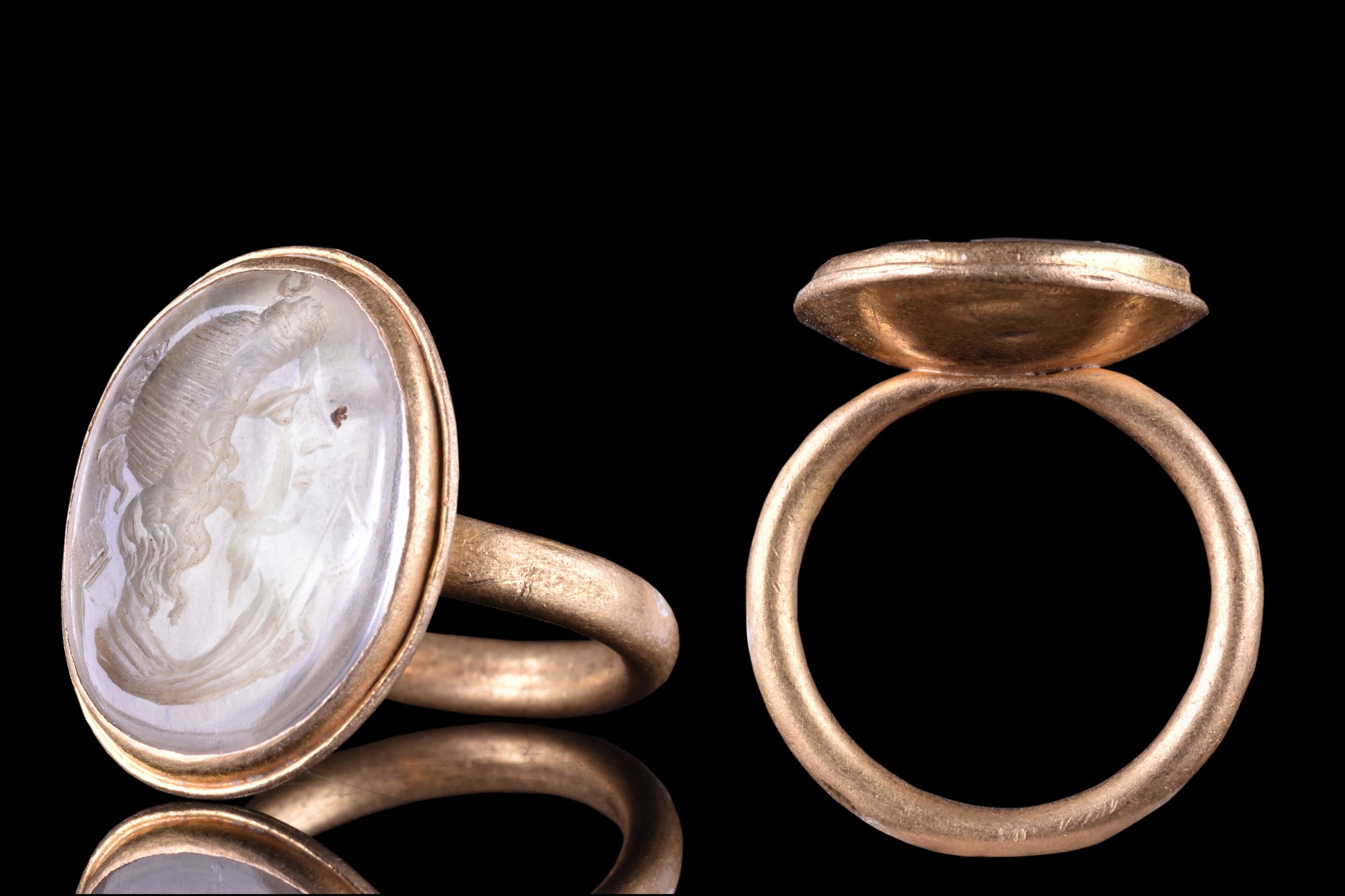 STUNNING ROMAN ROCK CRYSTAL DIANA INTAGLIO IN GOLD RING - Image 2 of 7