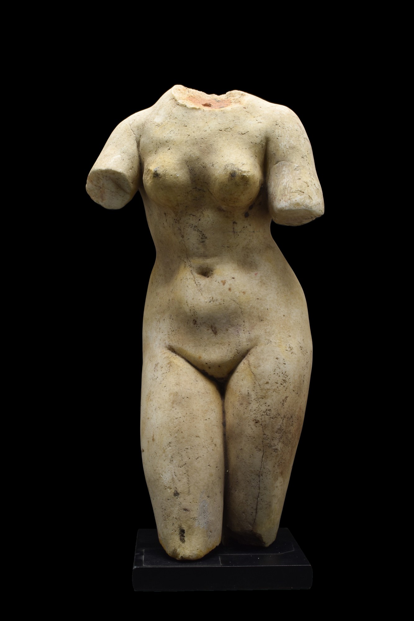 LARGE ROMAN MARBLE VENUS