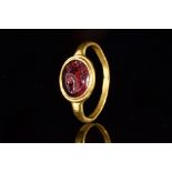 ROMAN GRYLLOS INTAGLIO GOLD RING