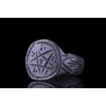 ROMAN BRONZE RING WITH PENTAGRAM