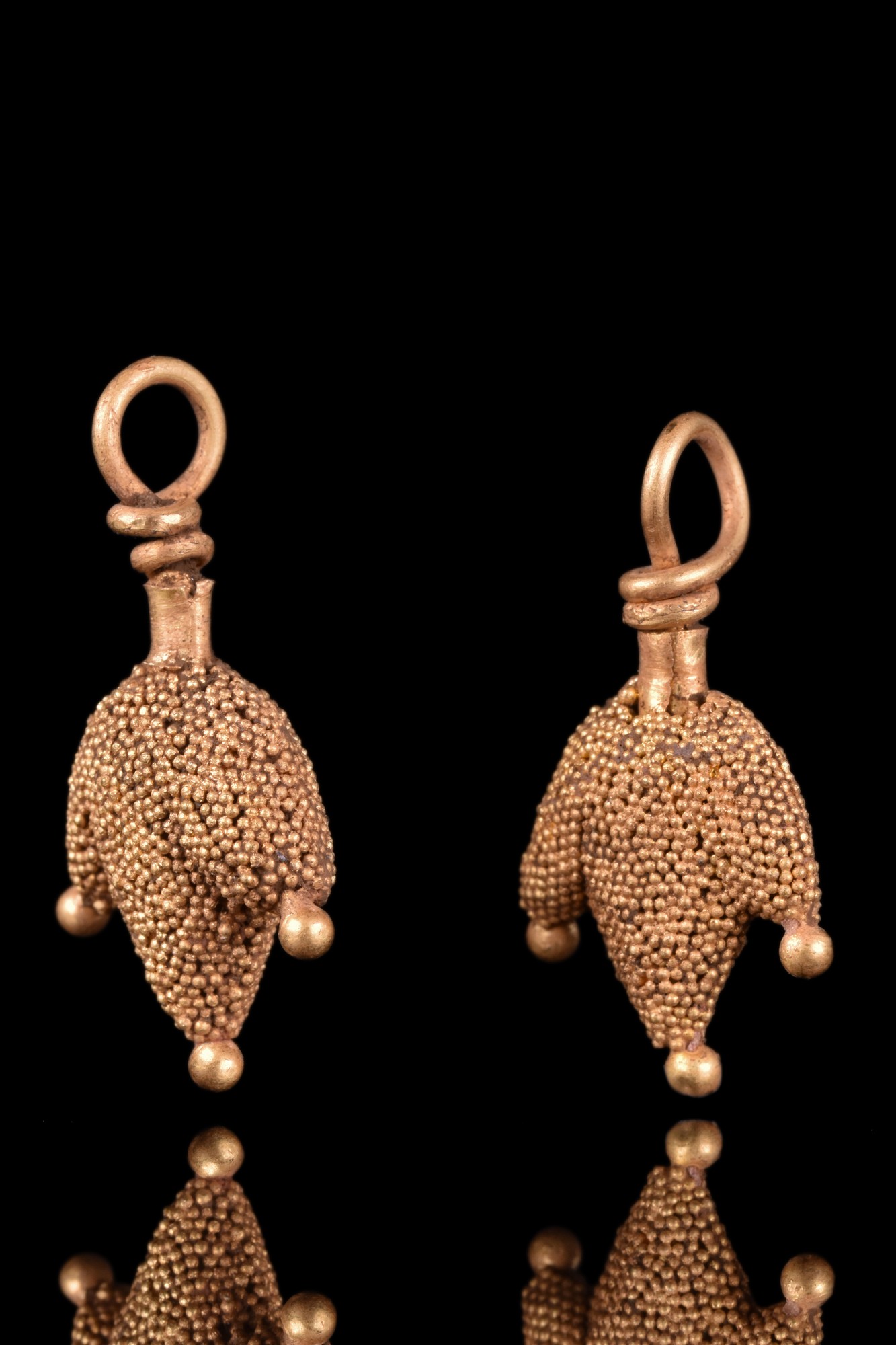 PAIR OF ROMAN GOLD EARRINGS - Image 2 of 4