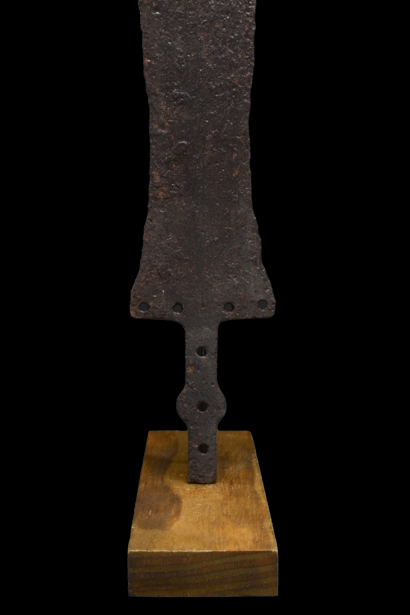 ANCIENT ROMAN IRON PUGIO DAGGER WITH SCABBARD - Image 5 of 6