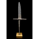 SHORT MEDIEVAL DAGGER / KNIFE WITH FLORET BUTTON POMMEL