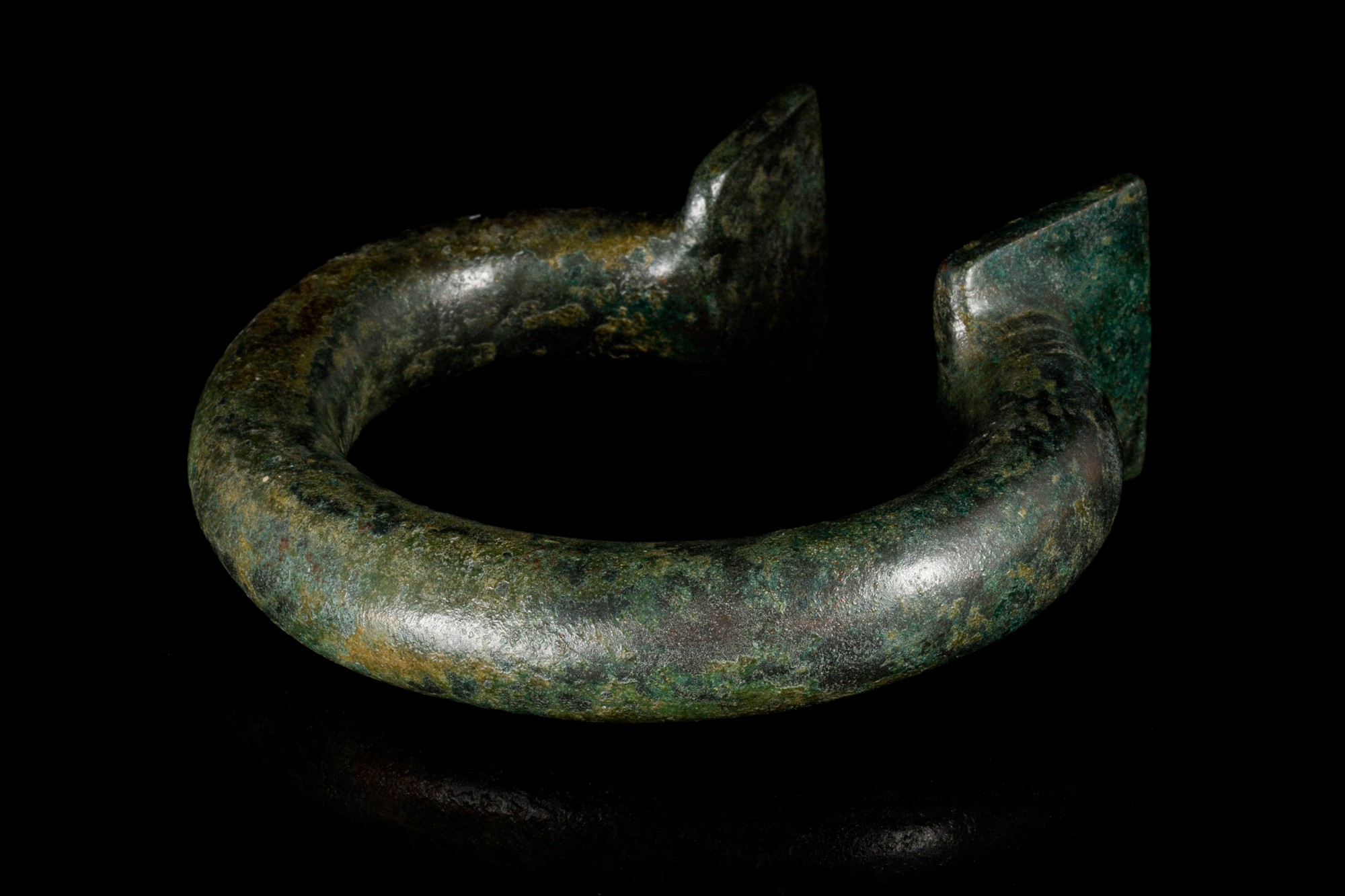 MASSIVE BRONZE AGE ARM RINGS / BRACELETS - Image 5 of 9