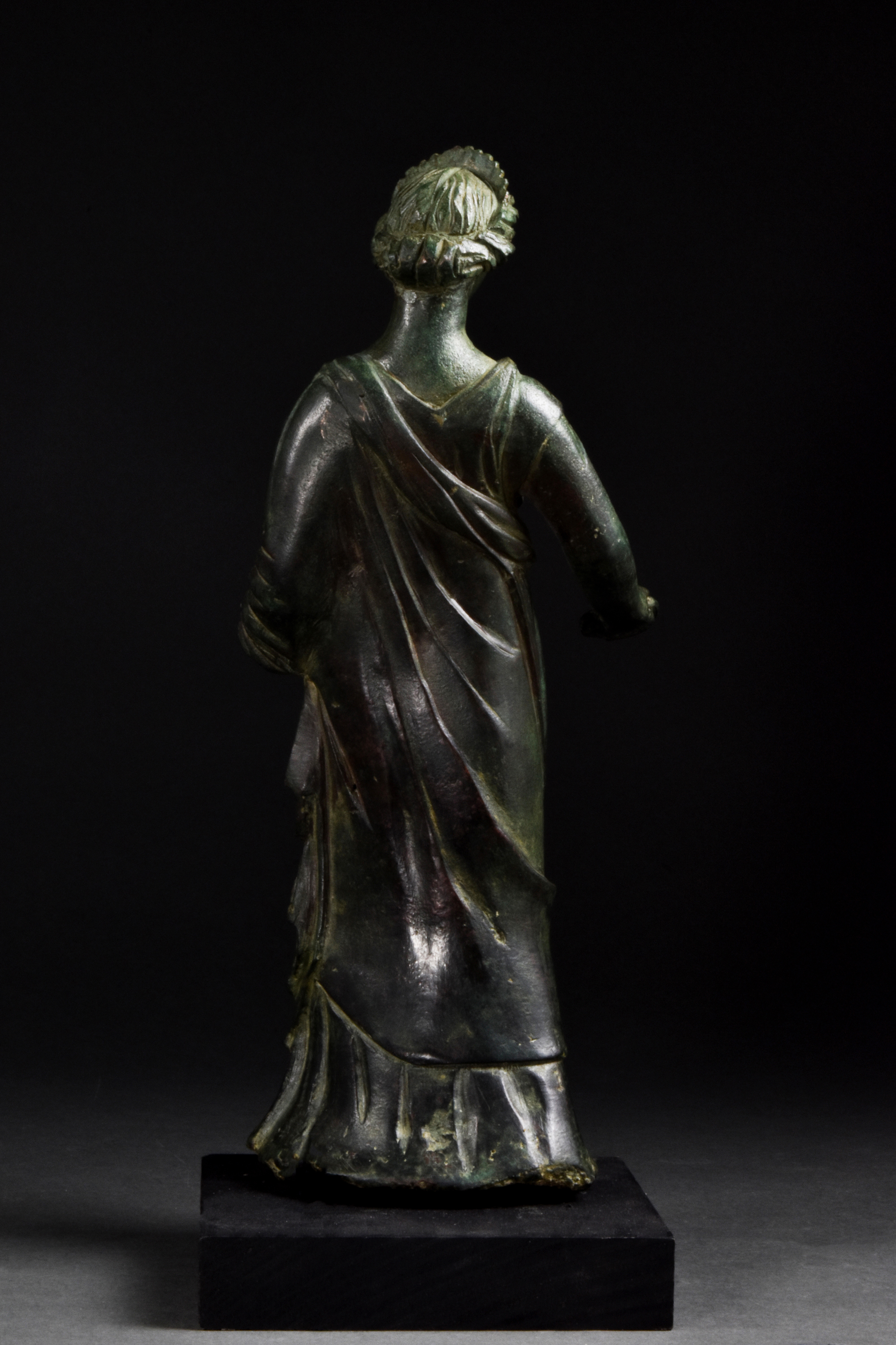 A ROMAN BRONZE FIGURE OF A GODDESS, POSSIBLY JUNO - Image 3 of 5