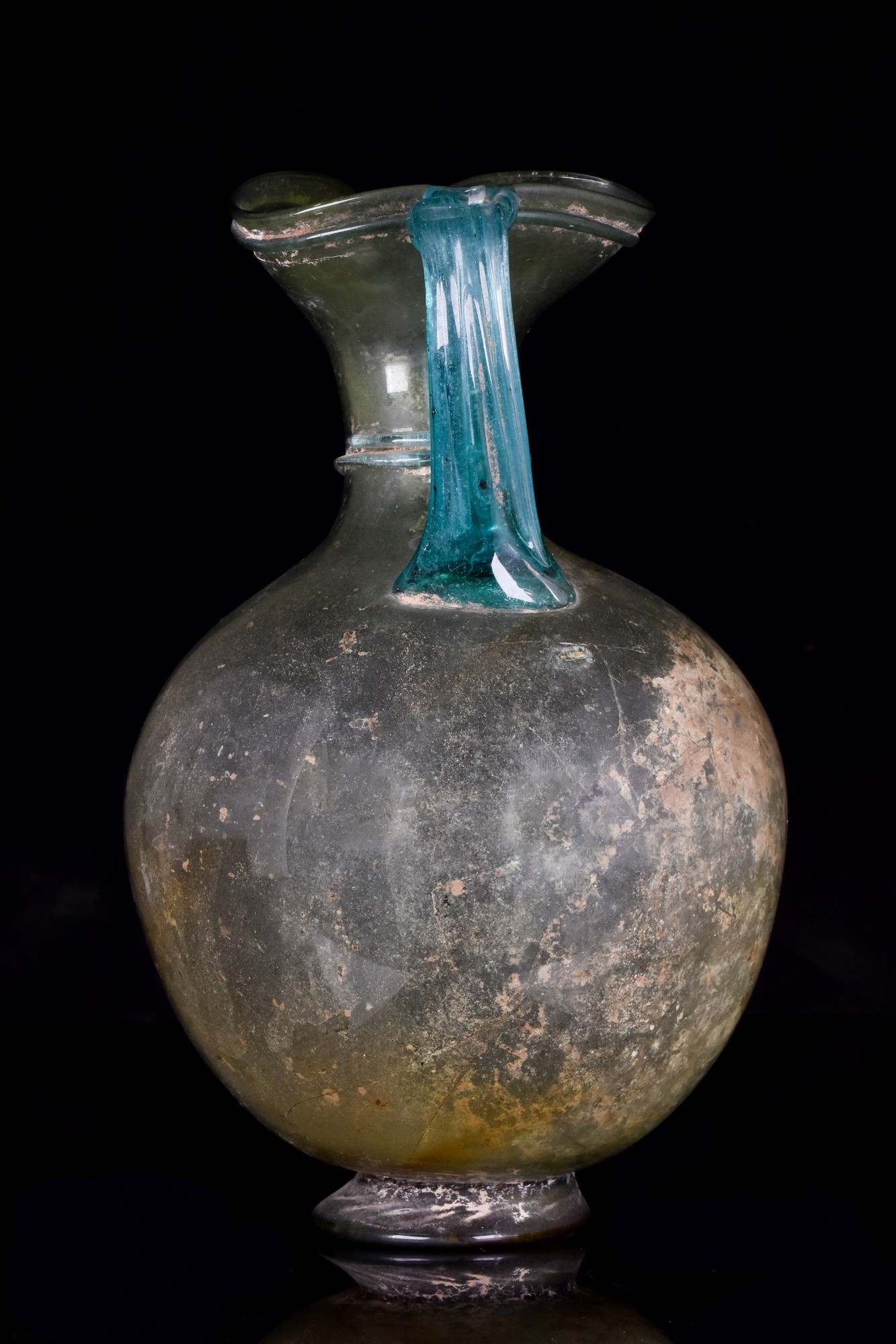 ROMAN GLASS JUG WITH TREFOIL RIM - Image 2 of 5