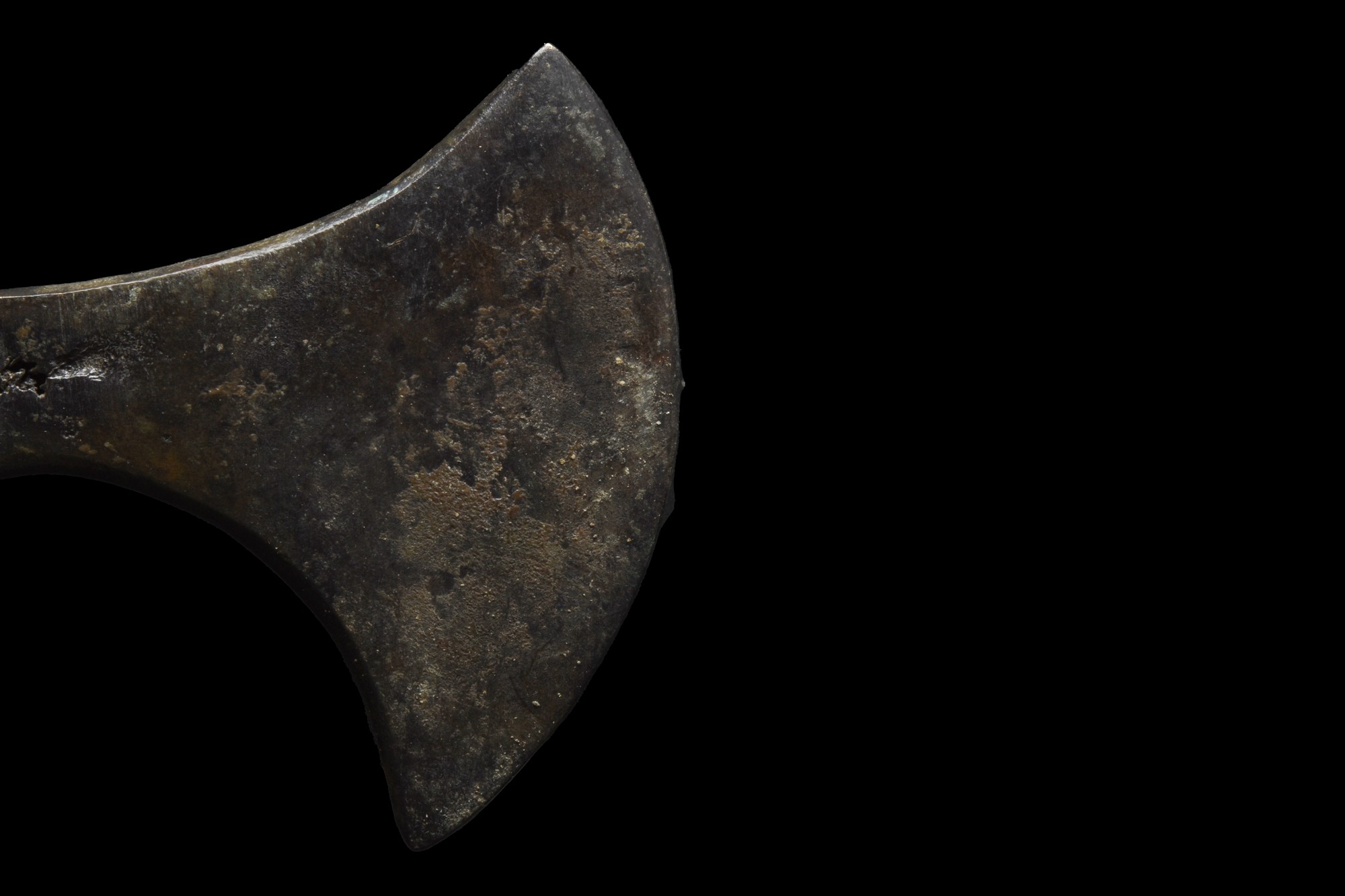 BRONZE AGE BRONZE SOCKETED AXE HEAD WITH ANIMAL - Image 3 of 3