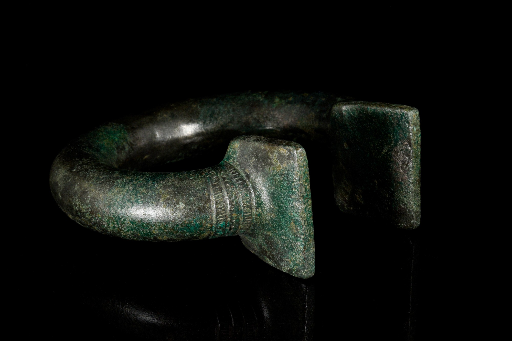 MASSIVE BRONZE AGE ARM RINGS / BRACELETS - Image 6 of 9