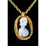 STUNNING ROMAN GOLD AND SARDONYX CAMEO PENDANT WITH JULIA DOMNA