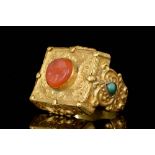 ISLAMIC GOLD RING WITH CARNELIAN INTAGLIO & TURQUOISE INLAYS