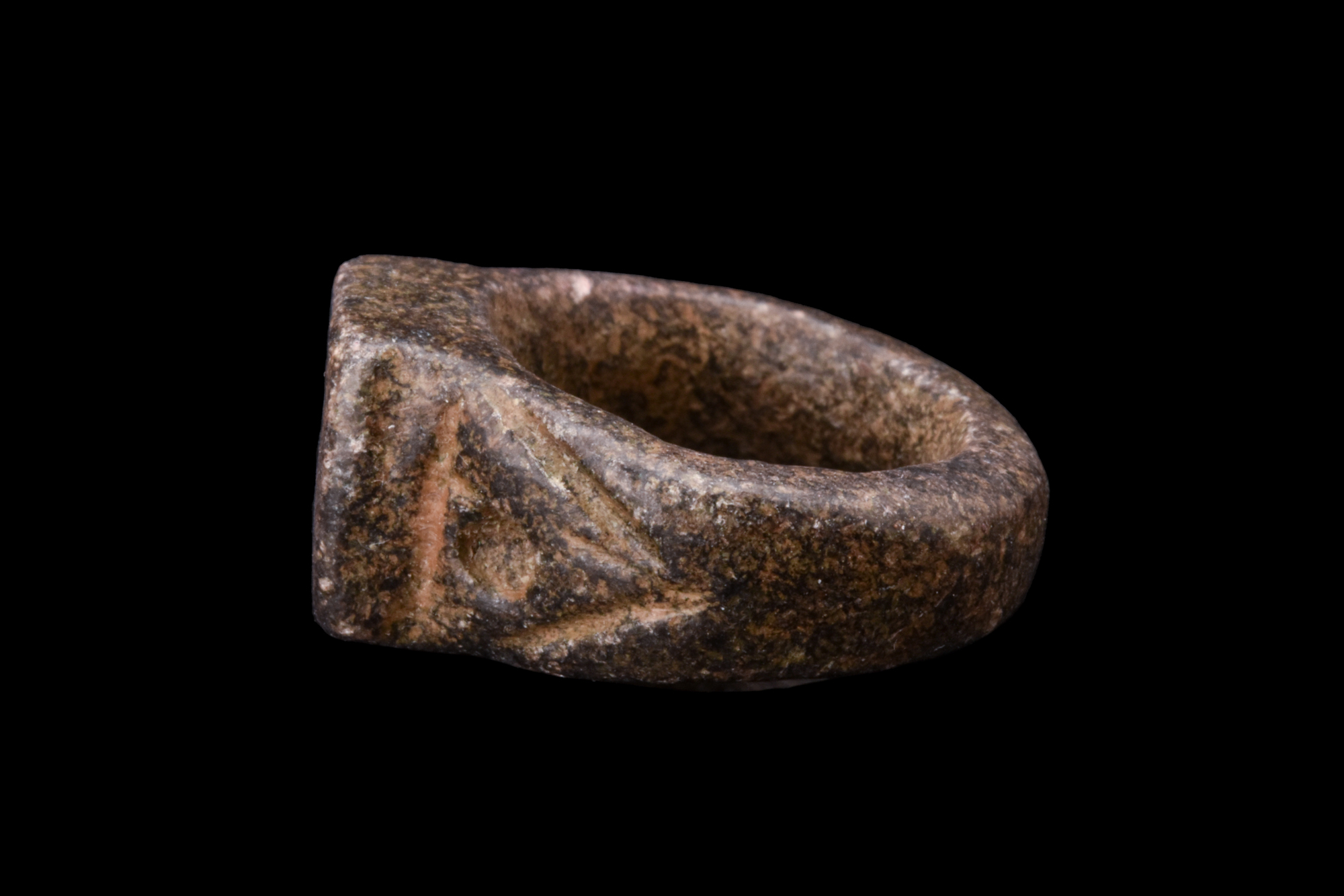 BACTRIAN STONE RING - Image 3 of 5