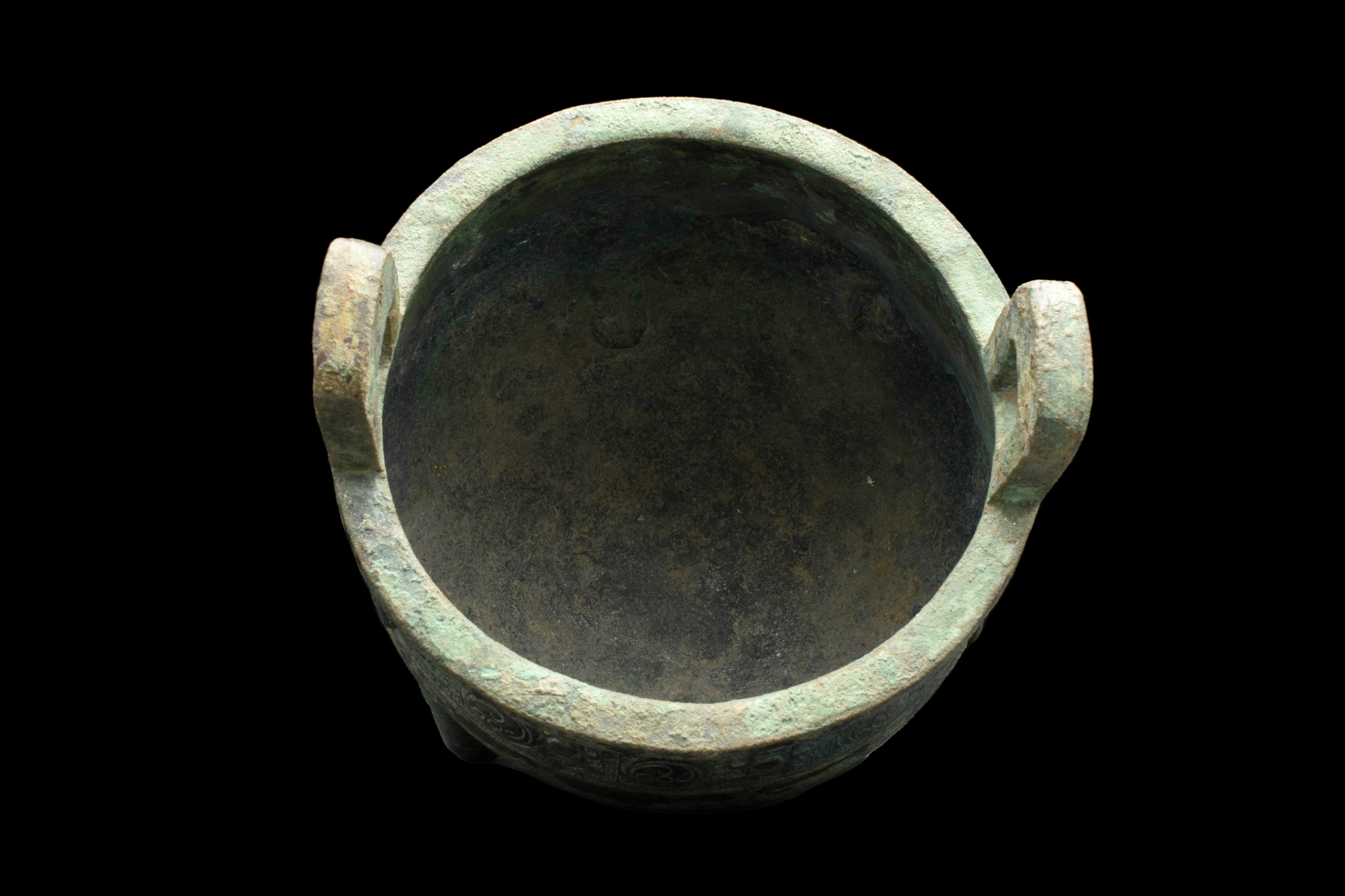 RARE LARGE BRONZE RITUAL TRIPOD FOOD VESSEL (DING) - Image 4 of 8