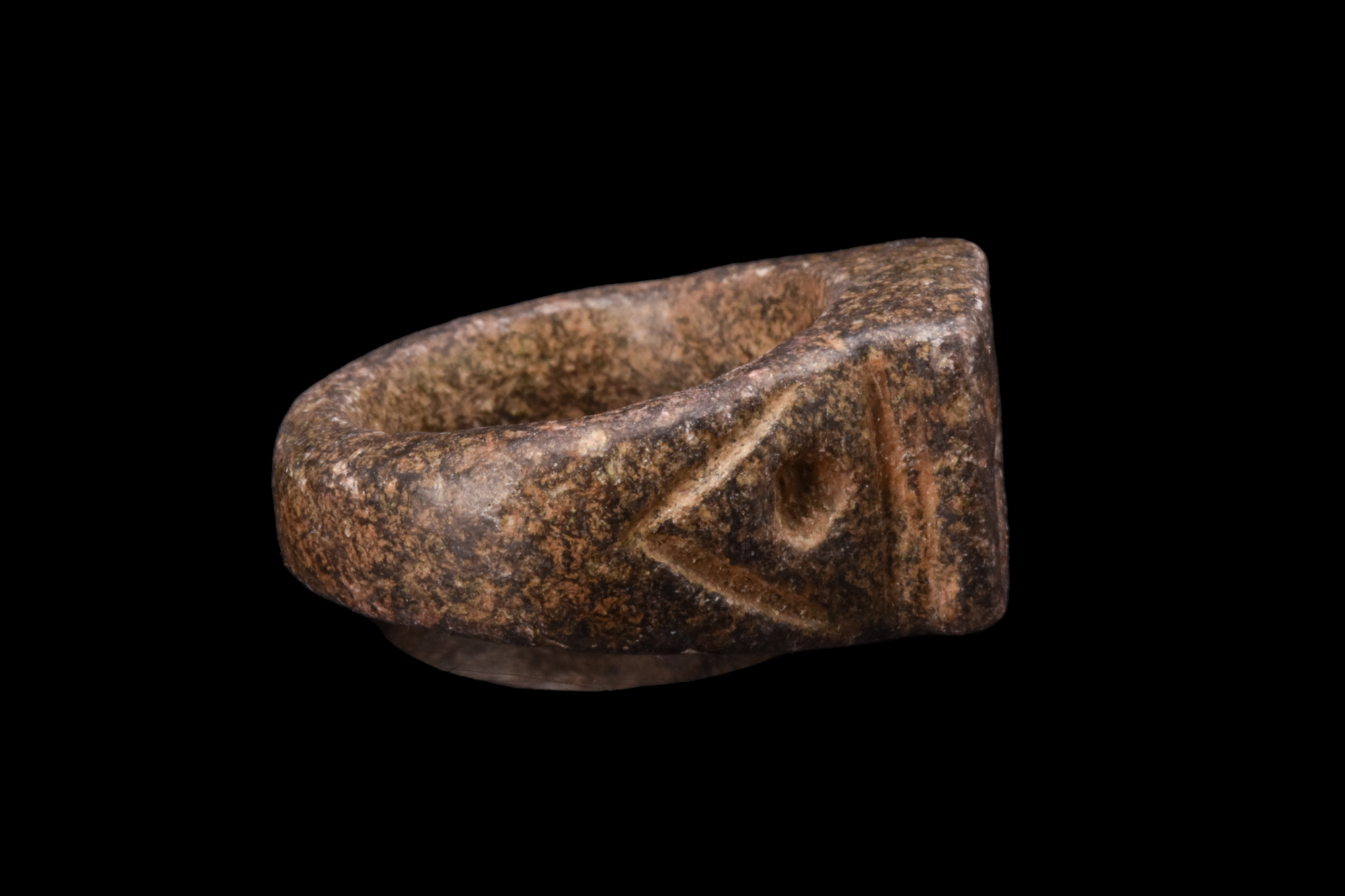 BACTRIAN STONE RING - Image 5 of 5