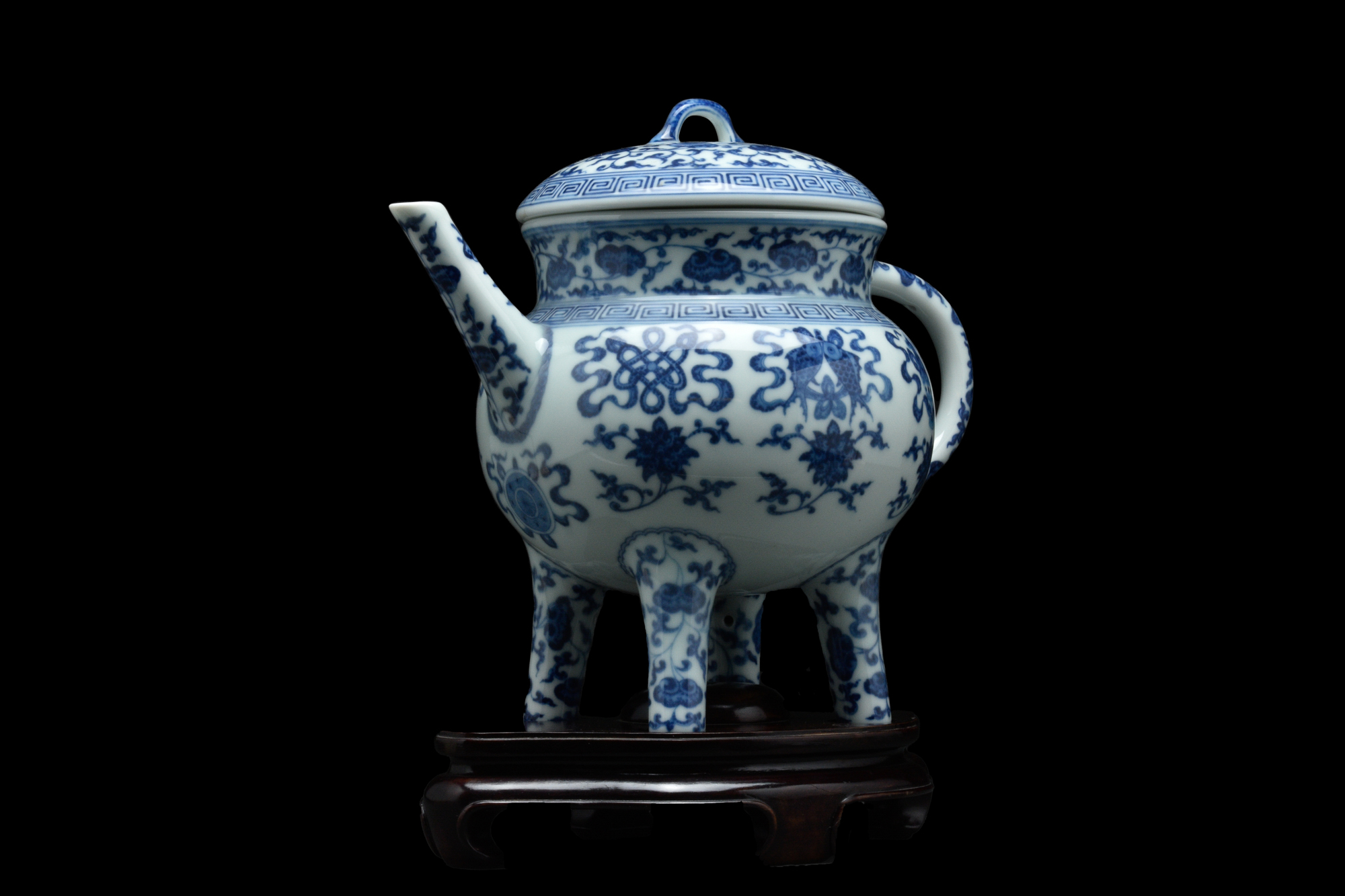 CHINESE BLUE AND WHITE BAJIXIANG EWER WITH "EIGHT AUSPICIOUS SYMBOLS" - Image 3 of 9