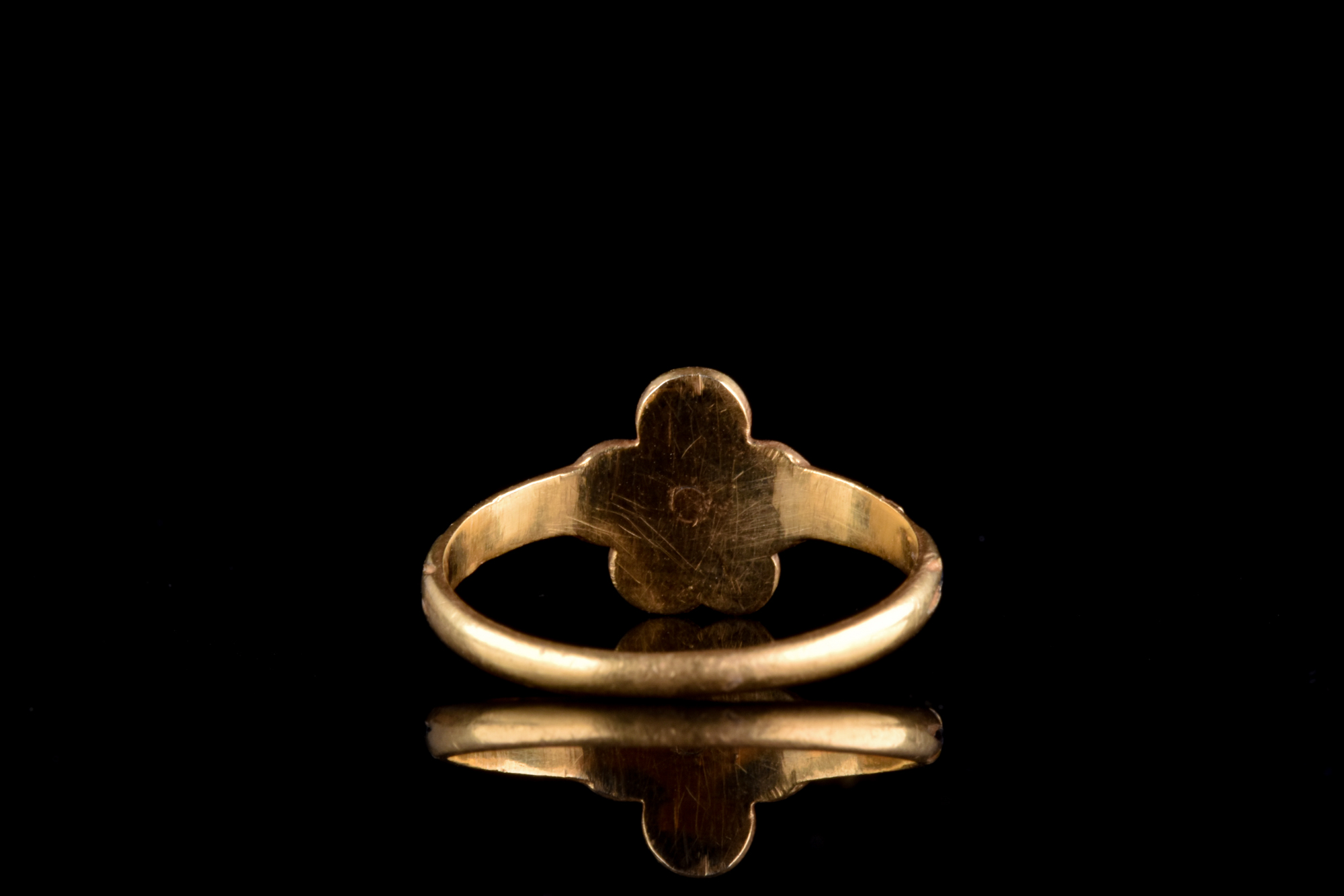 POST-MEDIEVAL GOLD RING - Image 4 of 5