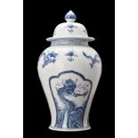 CHINESE BLUE AND WHITE PORCELAIN JAR WITH DRAGON