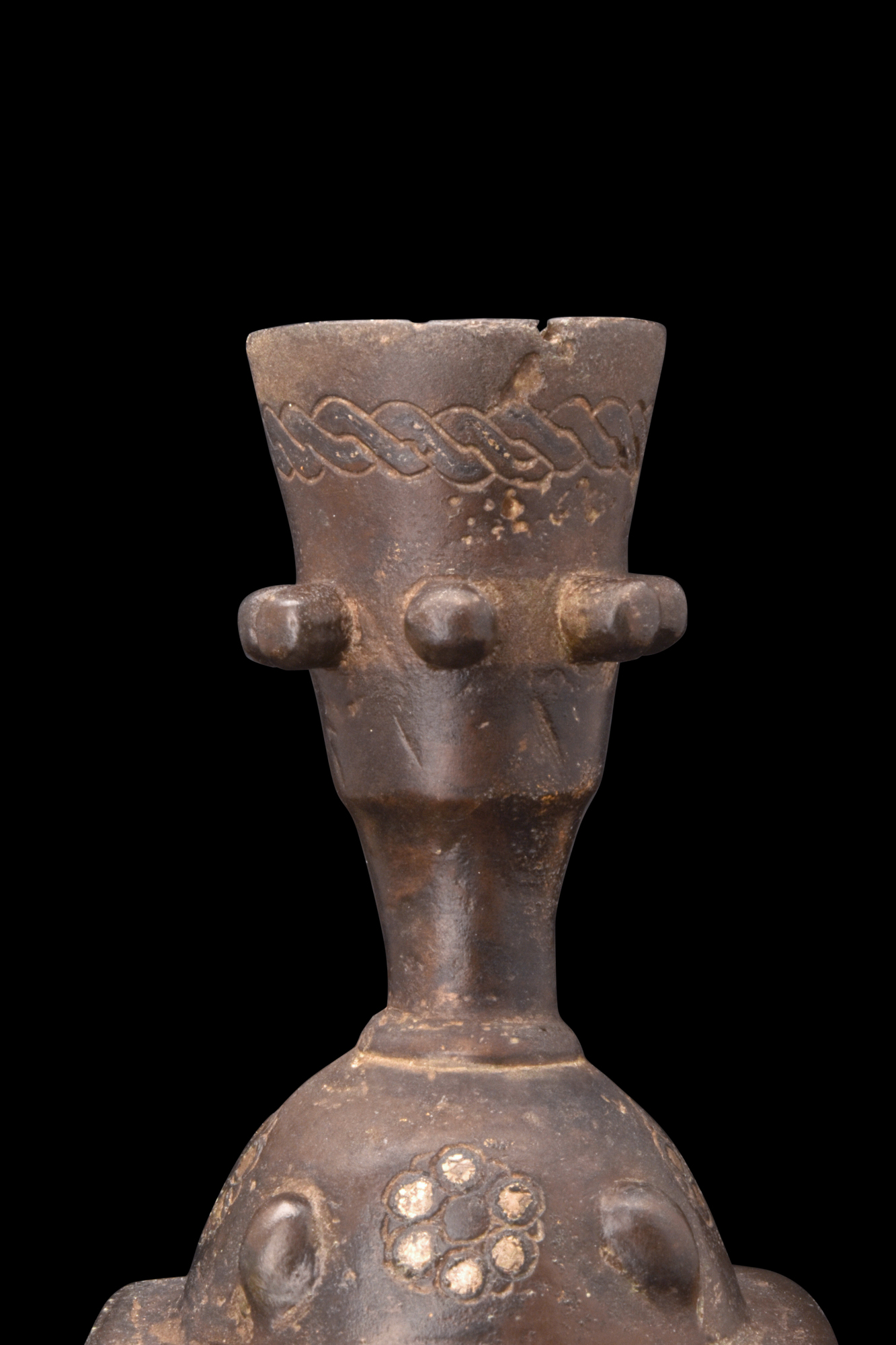 ABBASID BRONZE DECORATED BOTTLE - Image 5 of 6