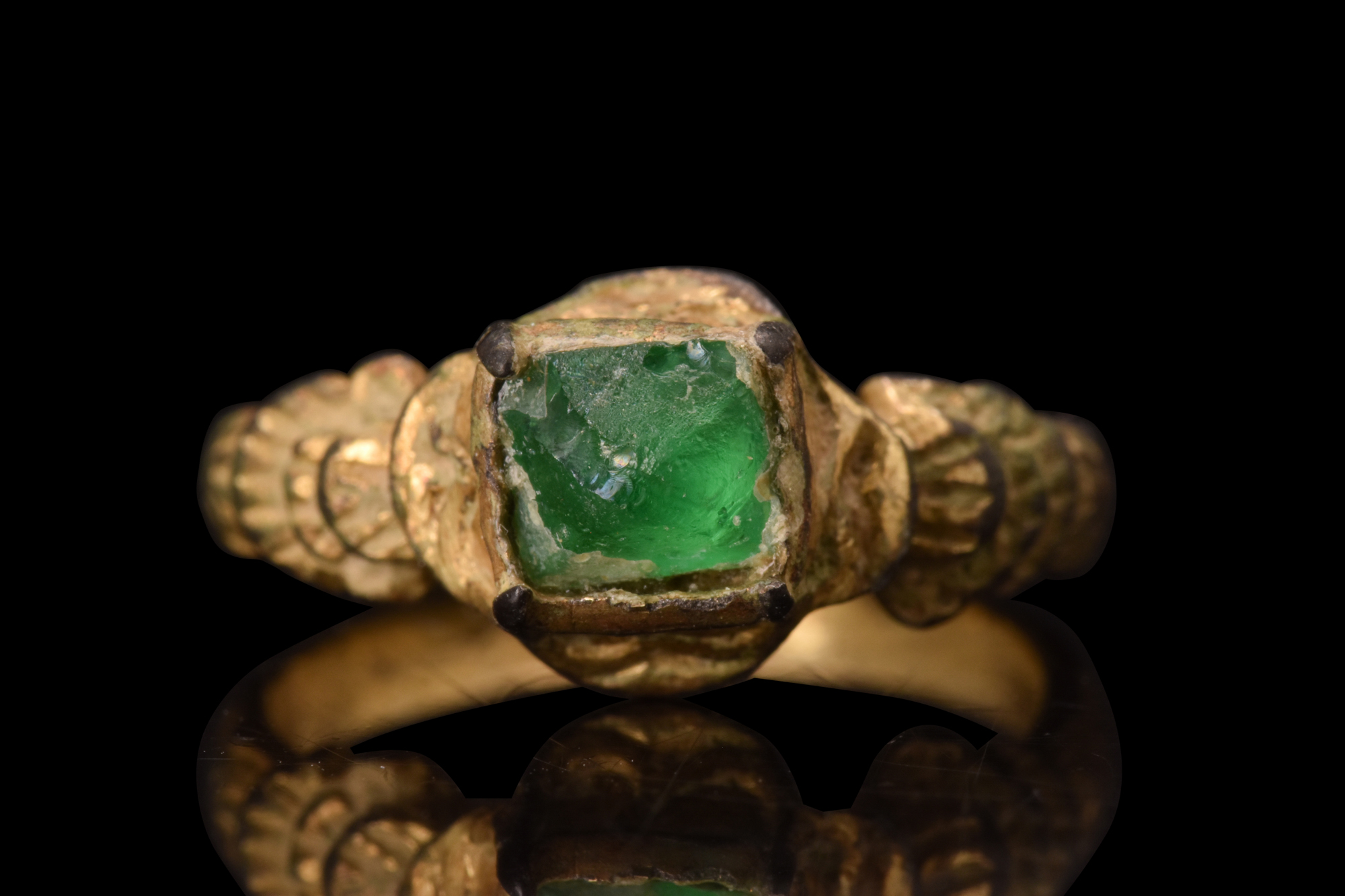 LATE MEDIEVAL GILT BRONZE RING WITH GEM - Image 2 of 6
