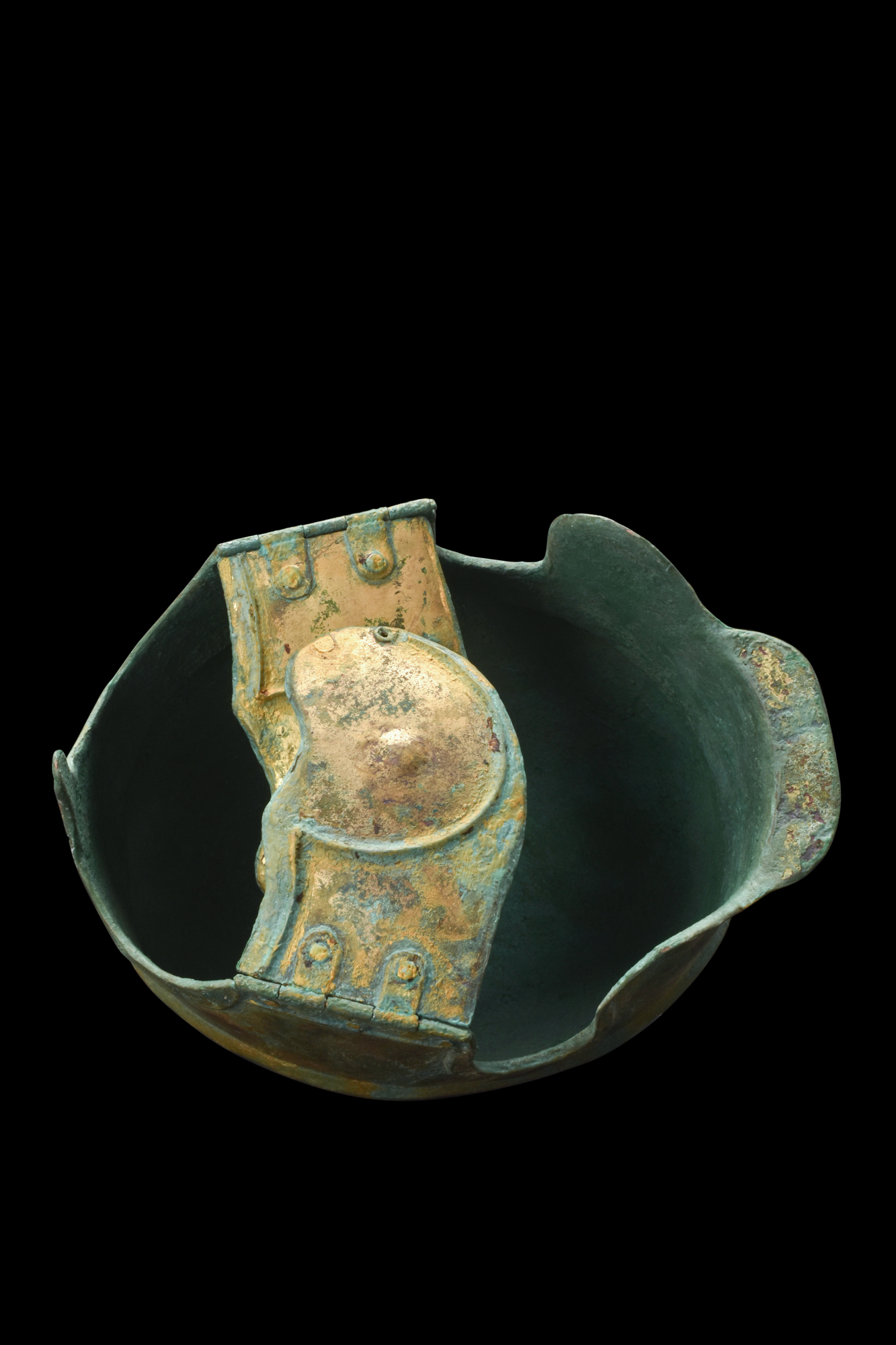 GREEK GILDED CHALCIDIAN HELMET - Image 7 of 8