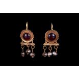 ROMAN GOLD PAIR OF EARRINGS WITH PEARL DANGLES