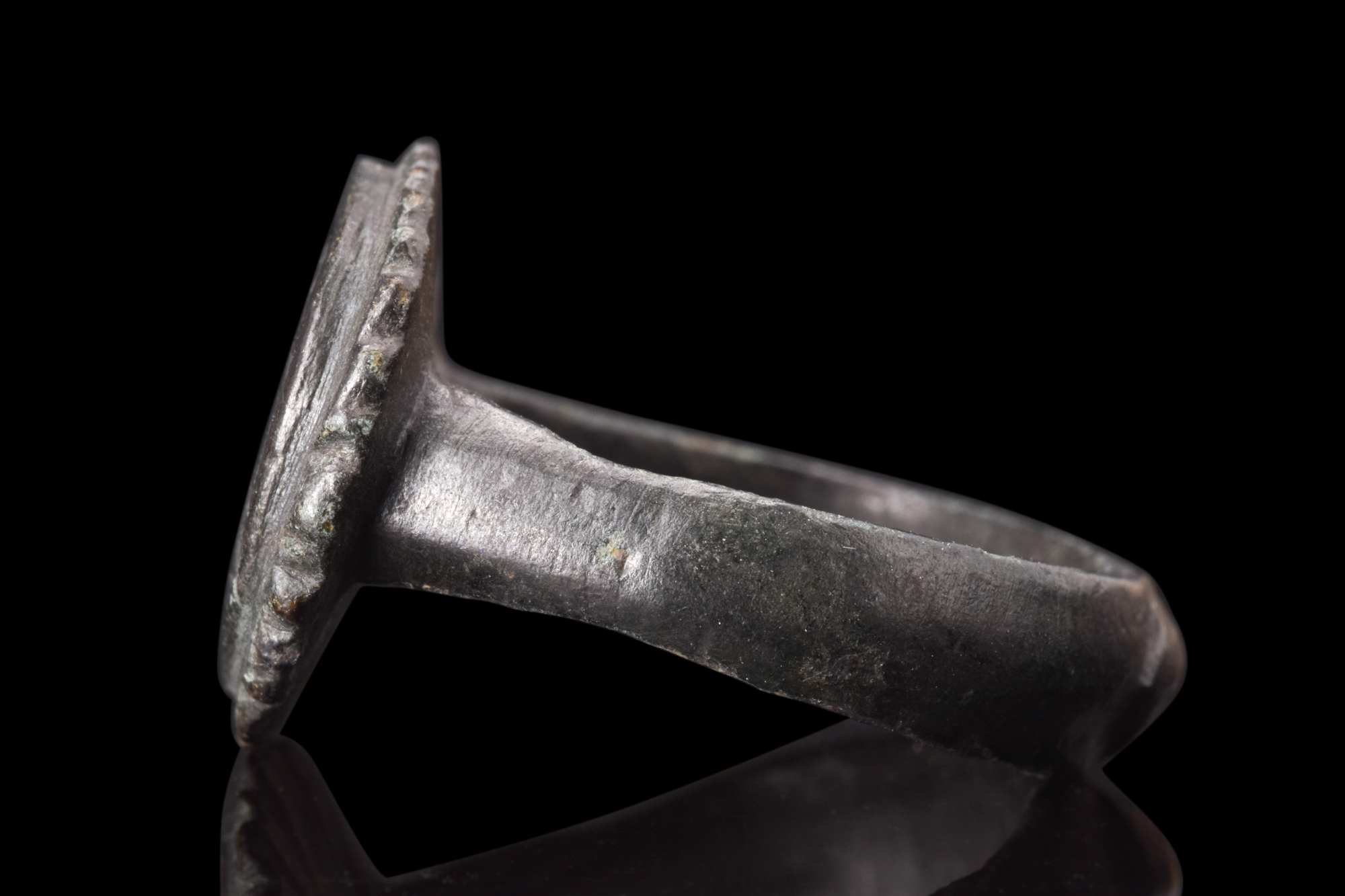 MEDIEVAL BRONZE RING WITH STAR OF BETHLEHEM - Image 5 of 8