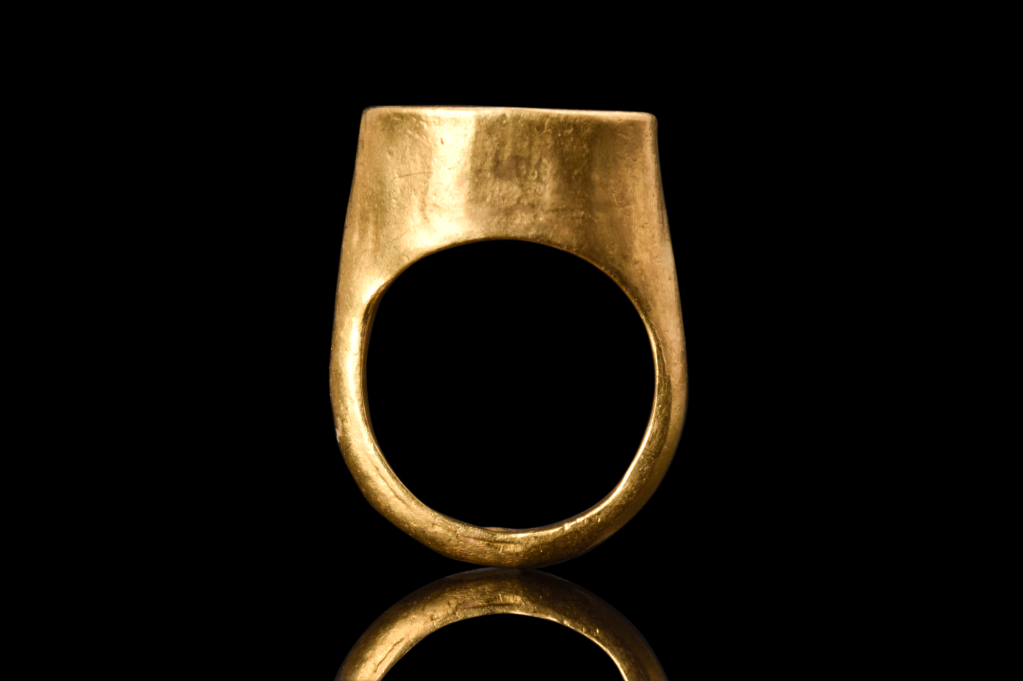 ROMAN GOLD RING WITH DIANA BLOODSTONE NTAGLIO - Image 9 of 9