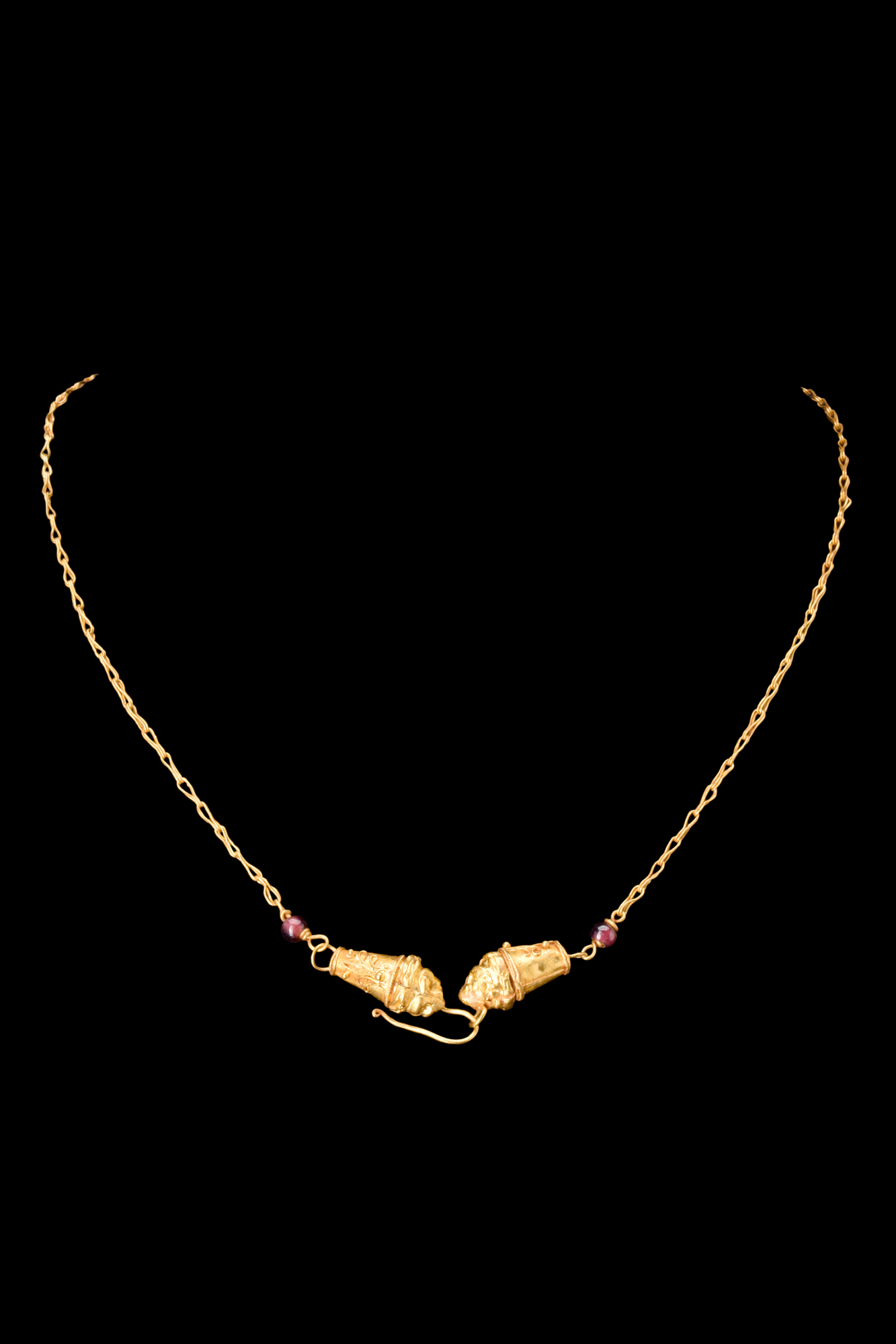 HELLENISTIC GOLD CHAIN WITH LION HEAD FINIALS - Image 2 of 10