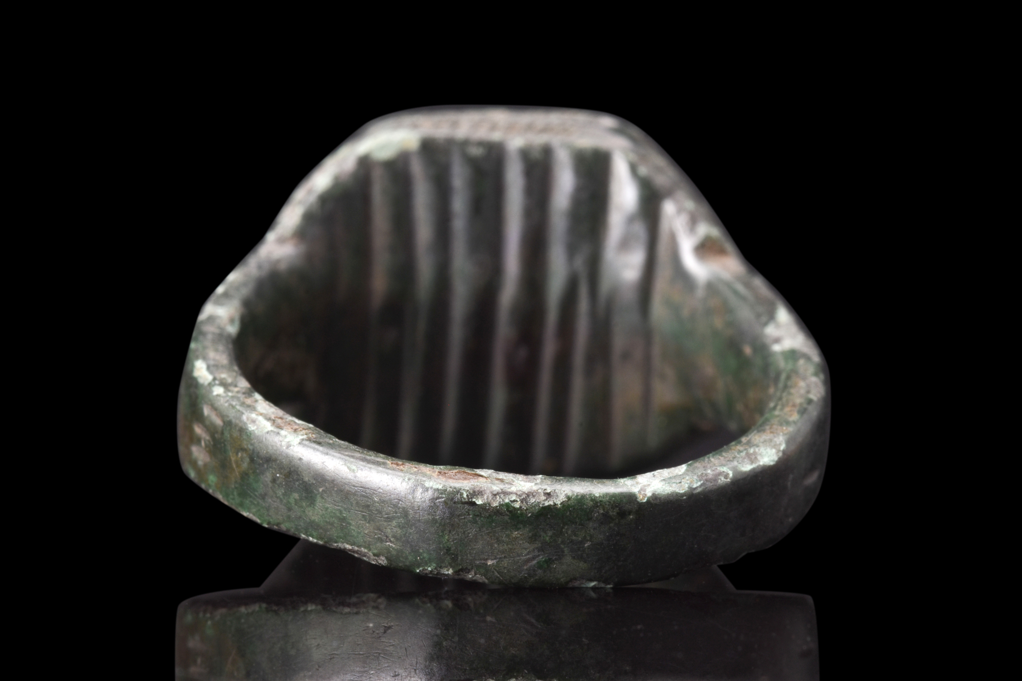 MEDIEVAL BRONZE RING WITH STAR OF BETHLEHEM - Image 7 of 8