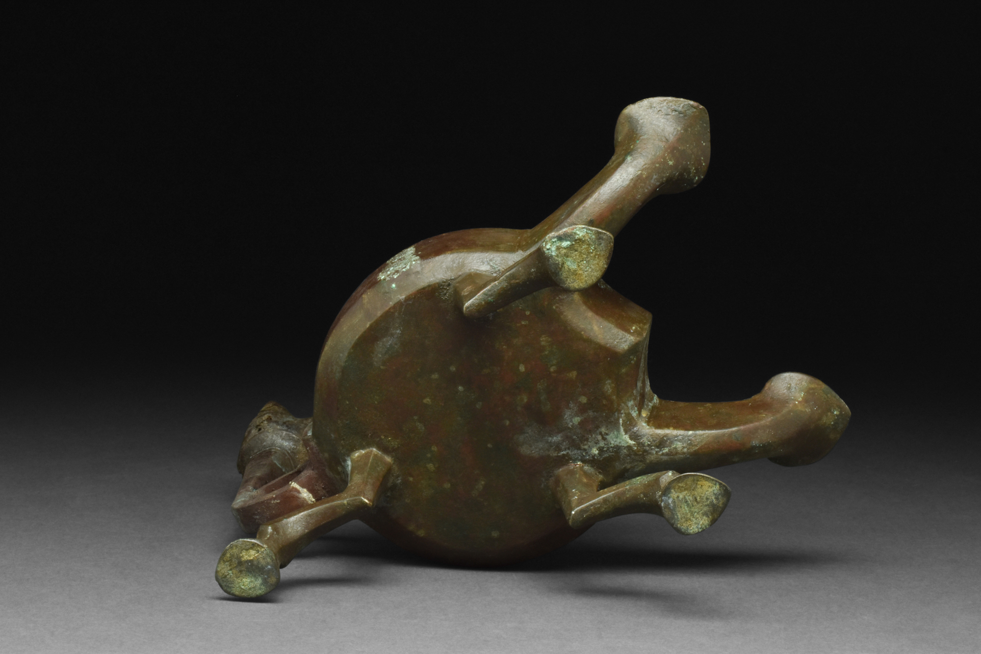 SELJUK BRONZE TRIPOD OIL LAMP WITH TWO SPOUTS - Image 8 of 11