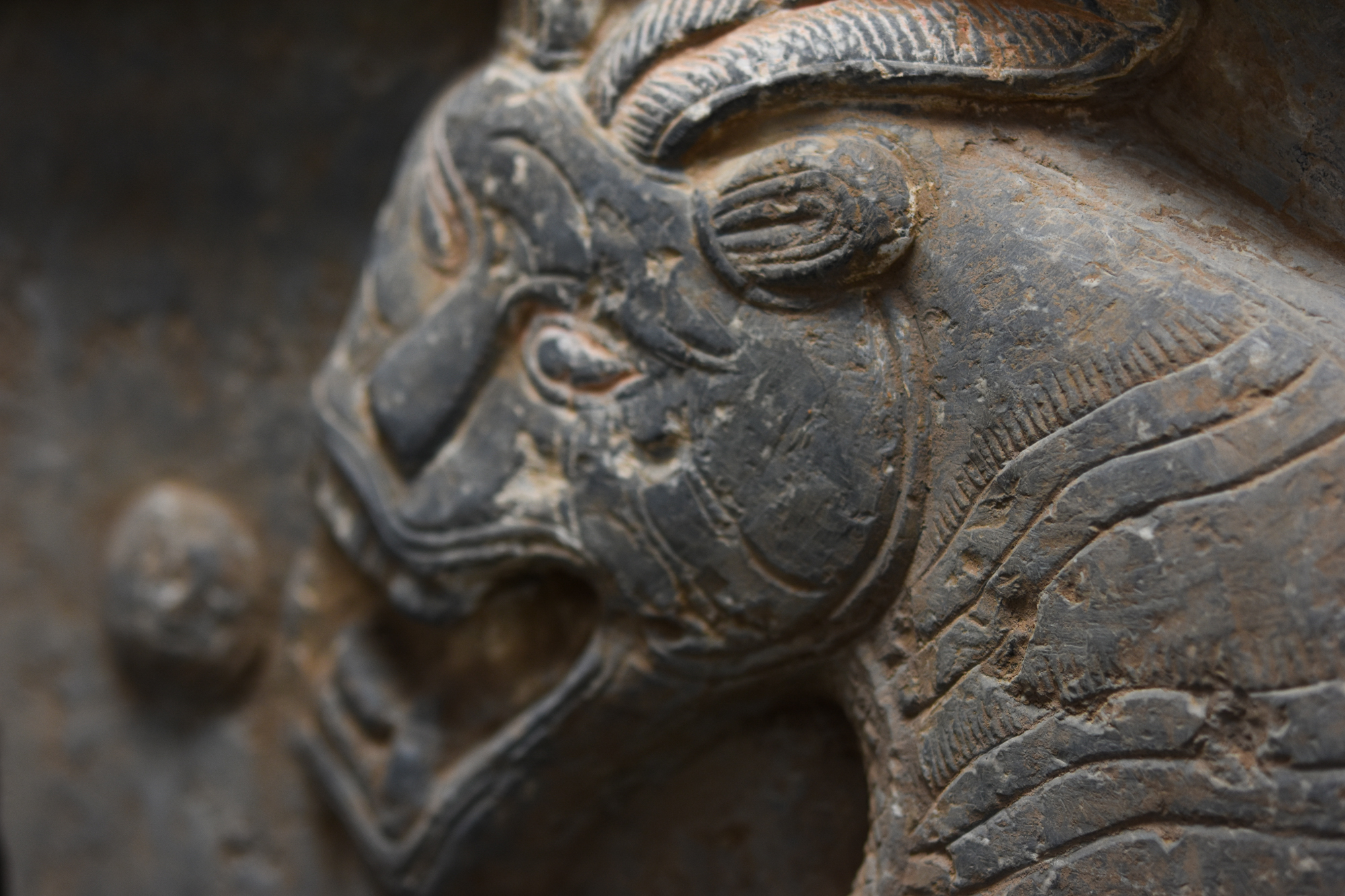 CHINESE HAN DYNASTY STONE RELIEF WITH DRAGON - Image 8 of 10
