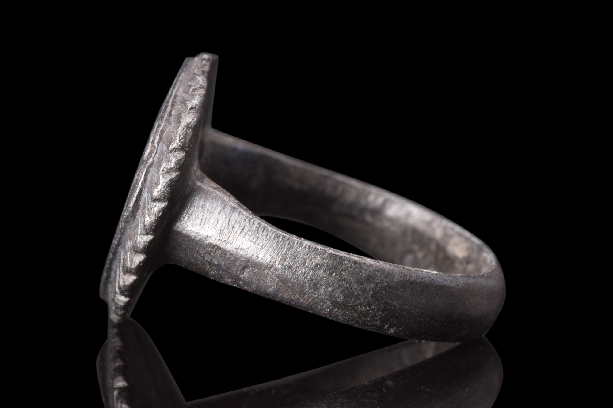 MEDIEVAL BRONZE RING WITH STAR OF BETHLEHEM - Image 5 of 8