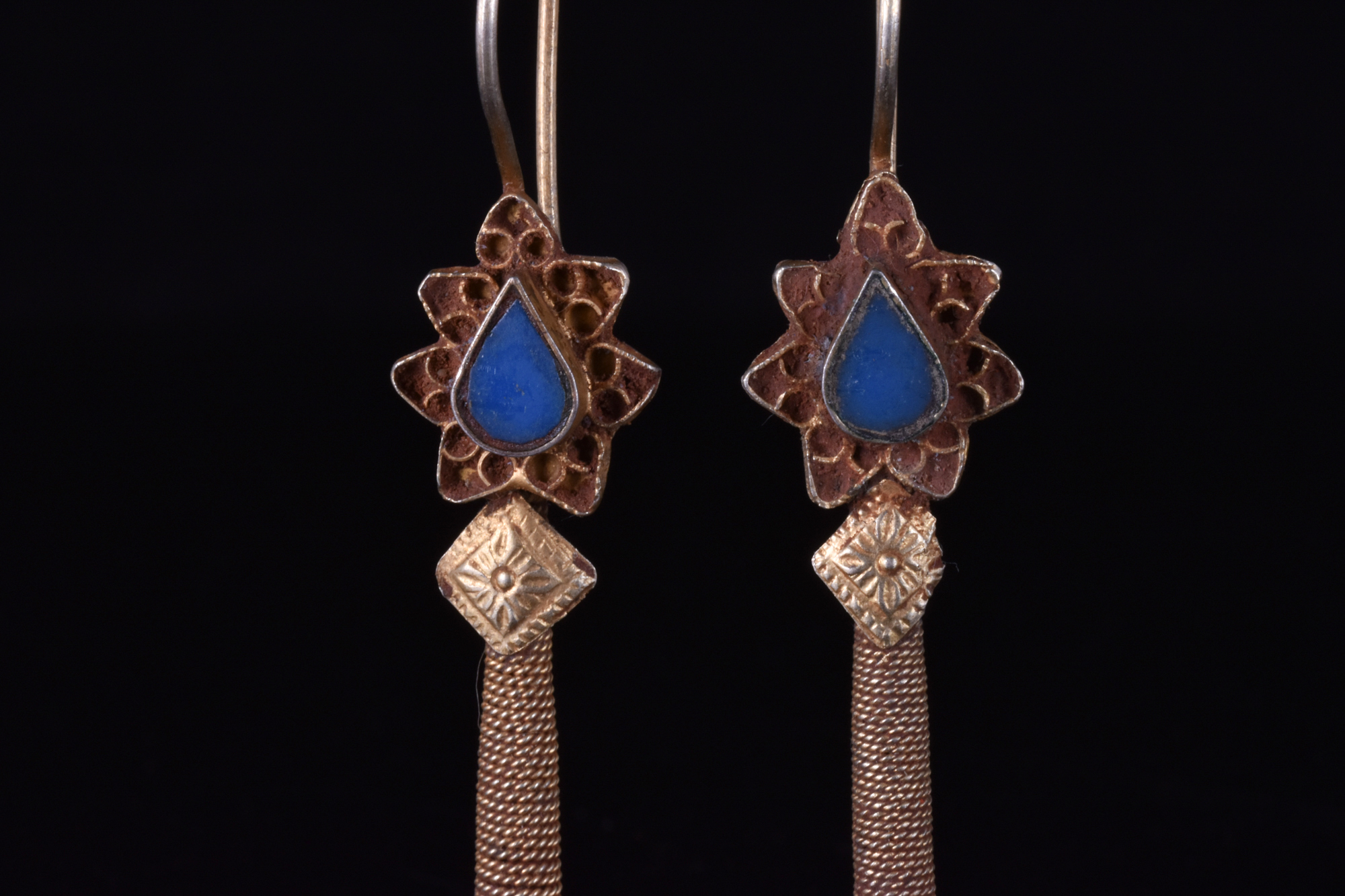 PARTHIAN GOLD PAIR OF EARRINGS - Image 7 of 8