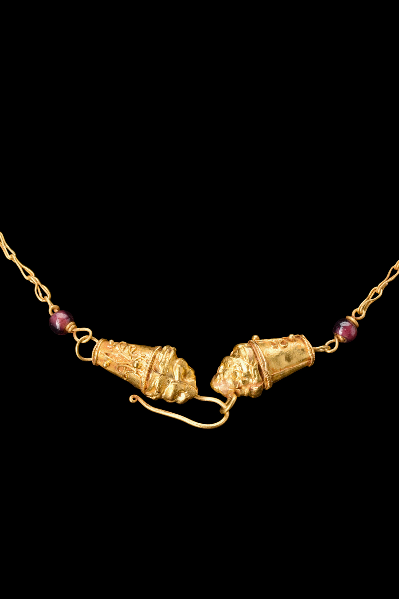 HELLENISTIC GOLD CHAIN WITH LION HEAD FINIALS - Image 7 of 10