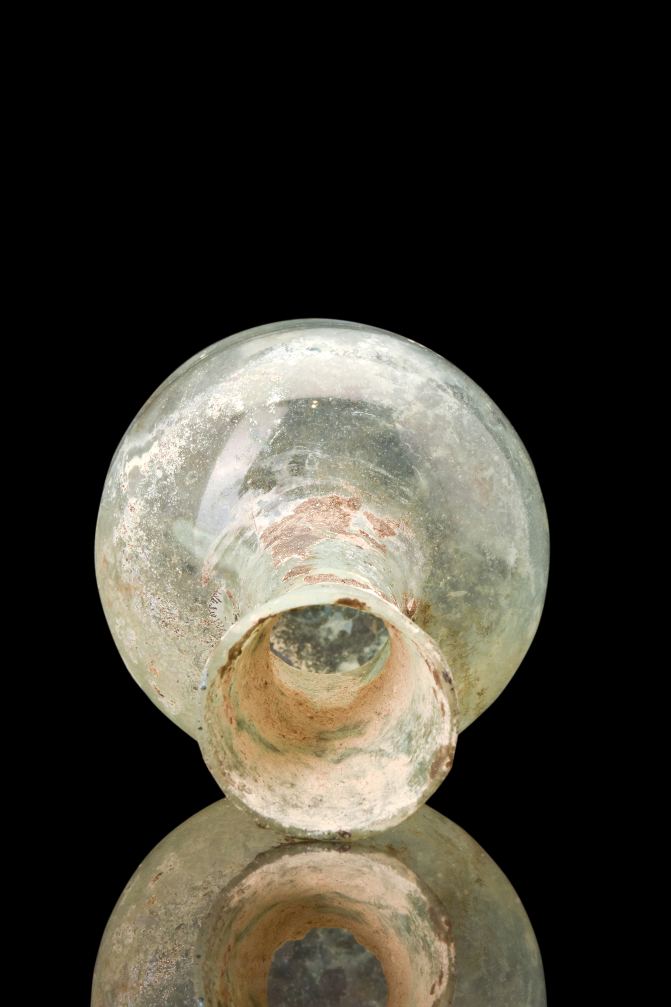 ROMAN GLASS VESSEL - Image 3 of 6