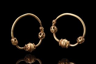 BYZANTINE GOLD MATCHING PAIR OF EARRINGS