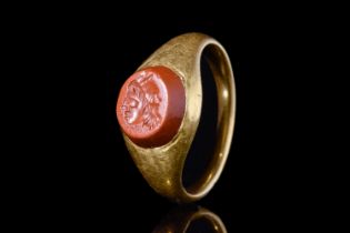 ROMAN GOLD RING WITH JASPER GRYLLUS INTAGLIO