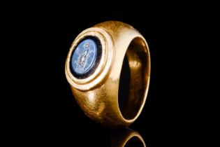 FORTUNA NICOLO INTAGLIO IN GOLD RING