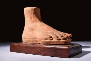 ETRUSCAN POTTERY LIFE-SIZE VOTIVE FOOT