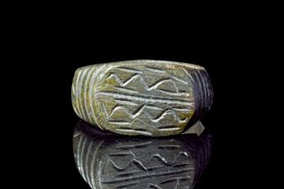 ROMAN BRONZE RING WITH STYLISED SNAKES