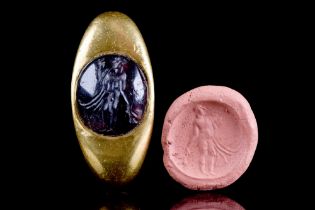 HUGE HELLENISTIC GOLD RING WITH MAENAD INTAGLIO