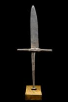 SHORT MEDIEVAL DAGGER / KNIFE WITH FLORET BUTTON POMMEL