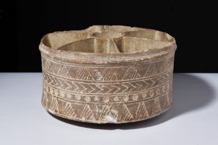 BACTRIAN SCHIST DECORATED VESSEL